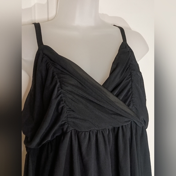 2/$30 Stylish TORRID Black Sleeveless Top with Gathered Bust"(#1,164) - Picture 3 of 8